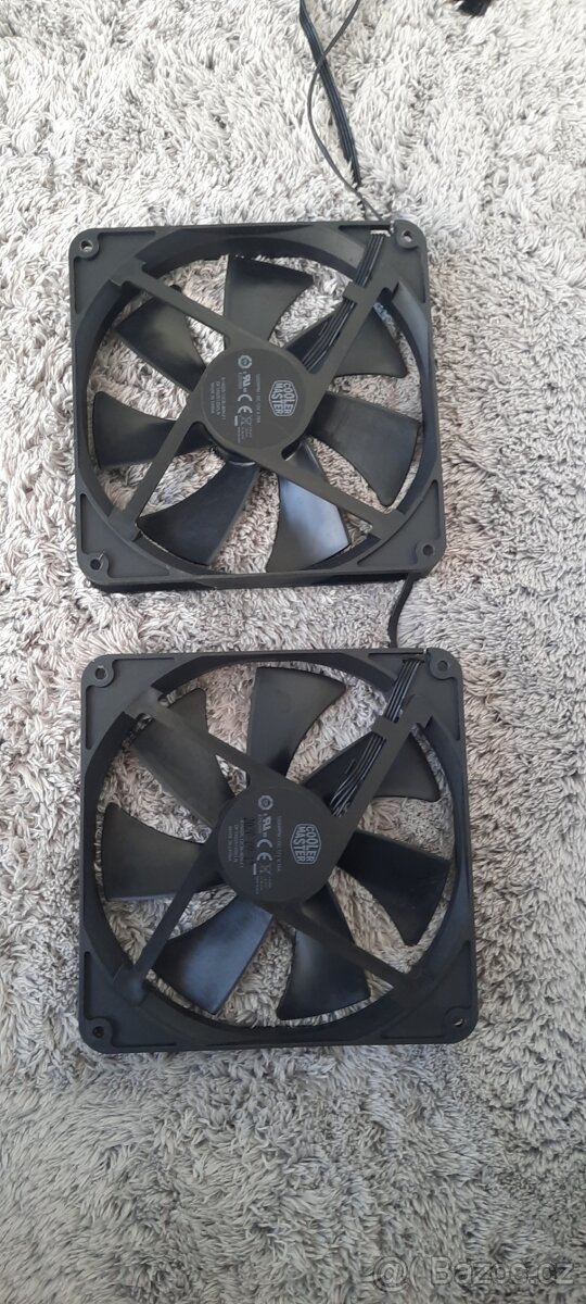 2x 120mm ventilátor Cooler Master - 2