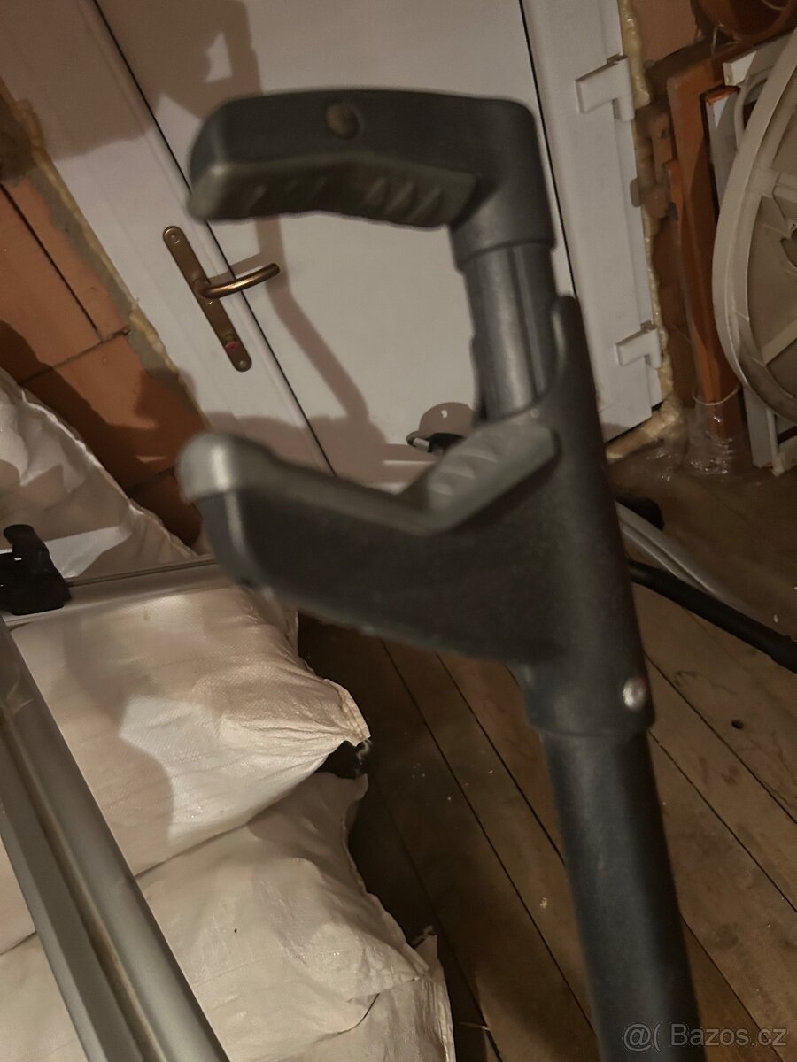 Drzak na kolo thule - 2