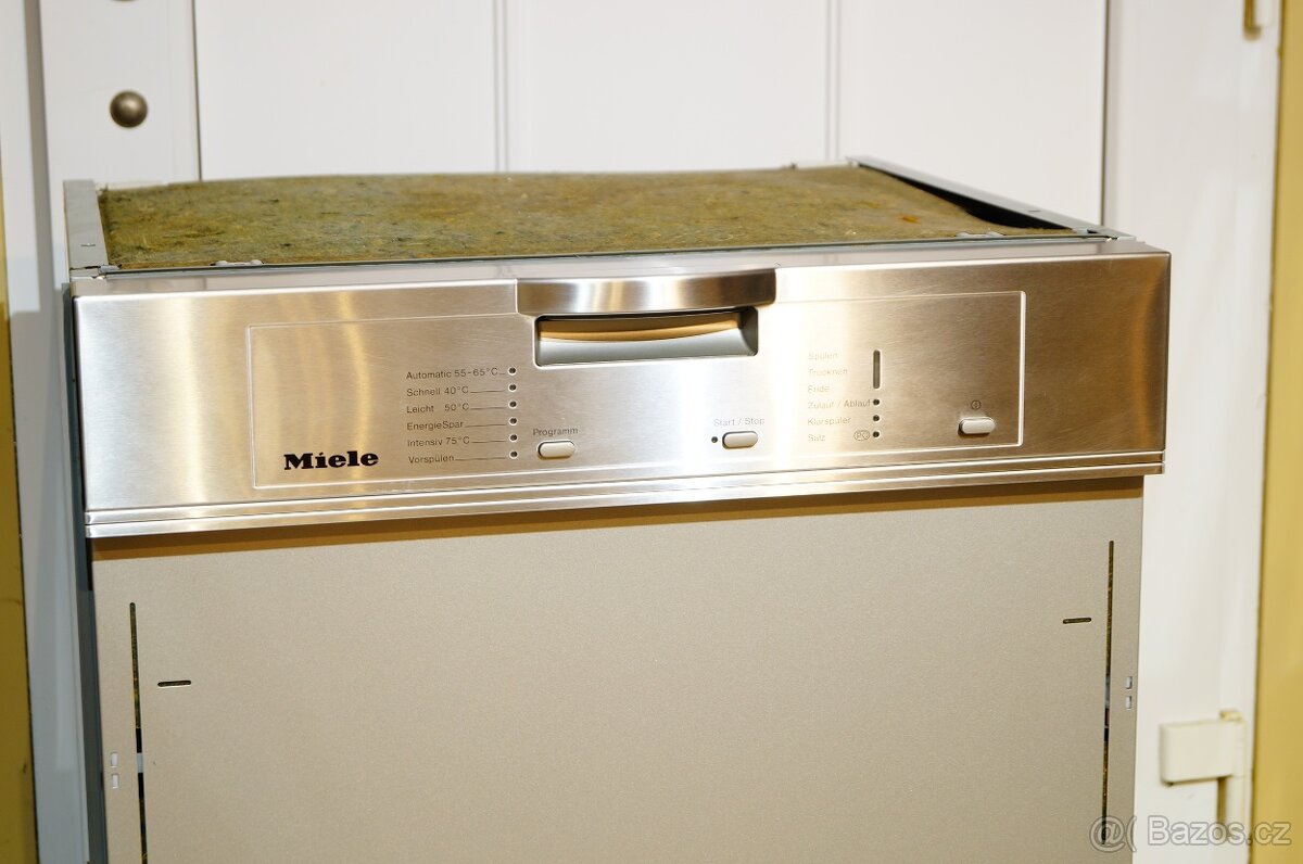 Miele myčka nerezová vestavná G 1142 SCi , tři koše - 2