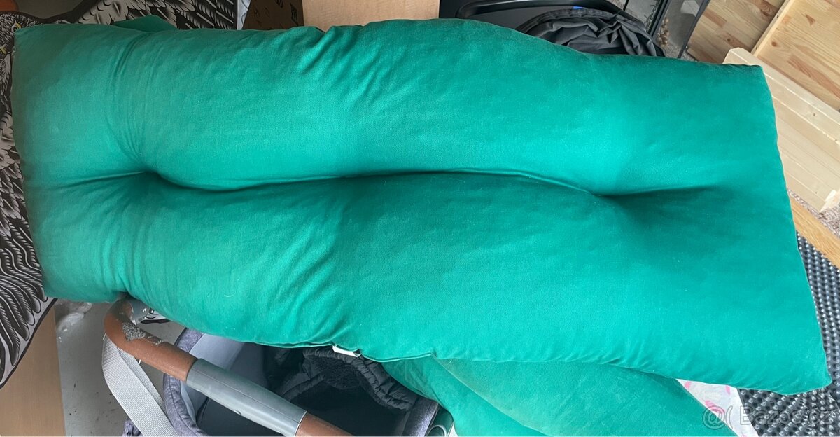 Prodam dva polstry na paletovy nabytek - 2