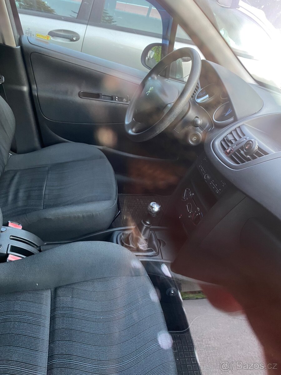 Prodám Peugout 207 - 2