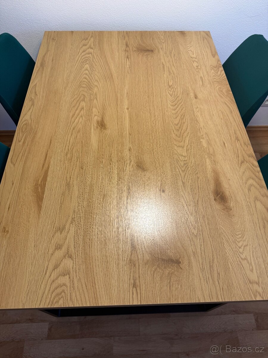 Jídelní stůl - 2