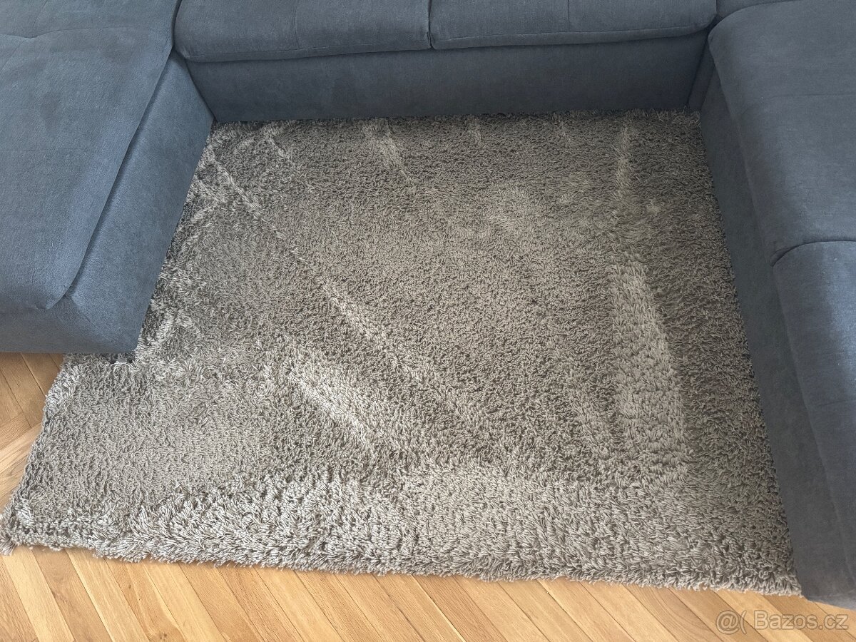 Béžový koberec IKEA - 2