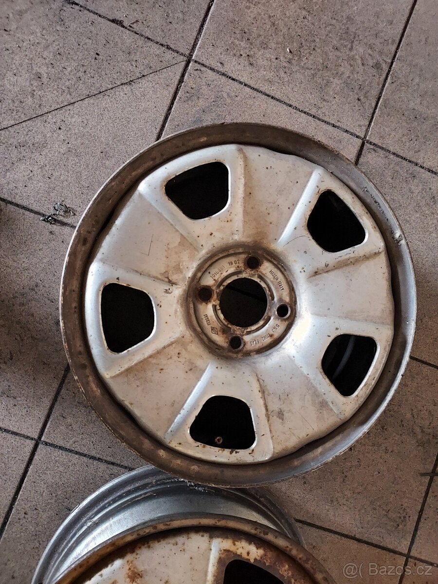 disky Renault 5,5x15 ET 43 - 2