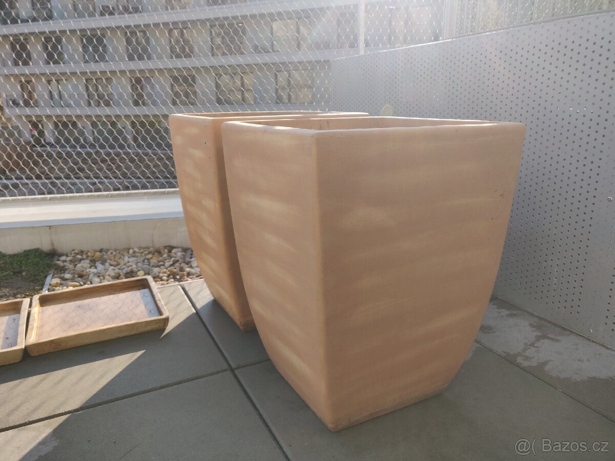 Venkovní kvetinace - 2