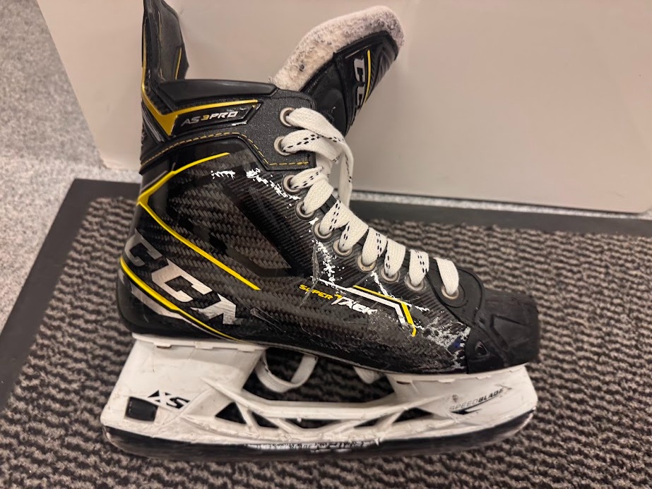 BRUSLE CCM SUPERTACKS AS3, vel. 42,5/7,5 D - 2