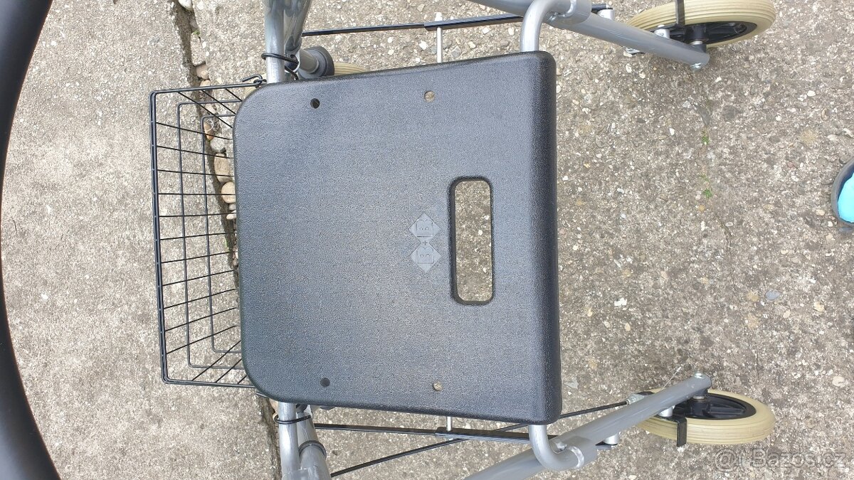 Chodítko pro seniory - 2