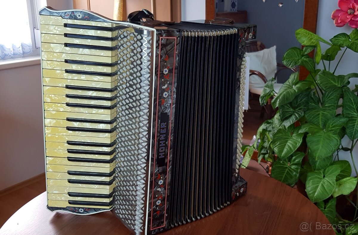 starožitný AKORDEON HOHNER - 2