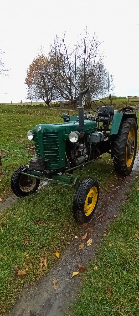 Traktor Zetor 25k - 2