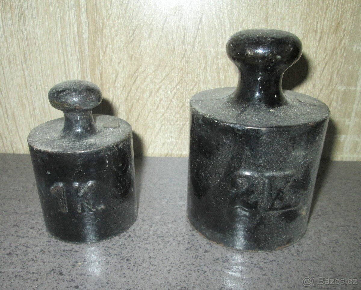 Stará závaží - mix - 2