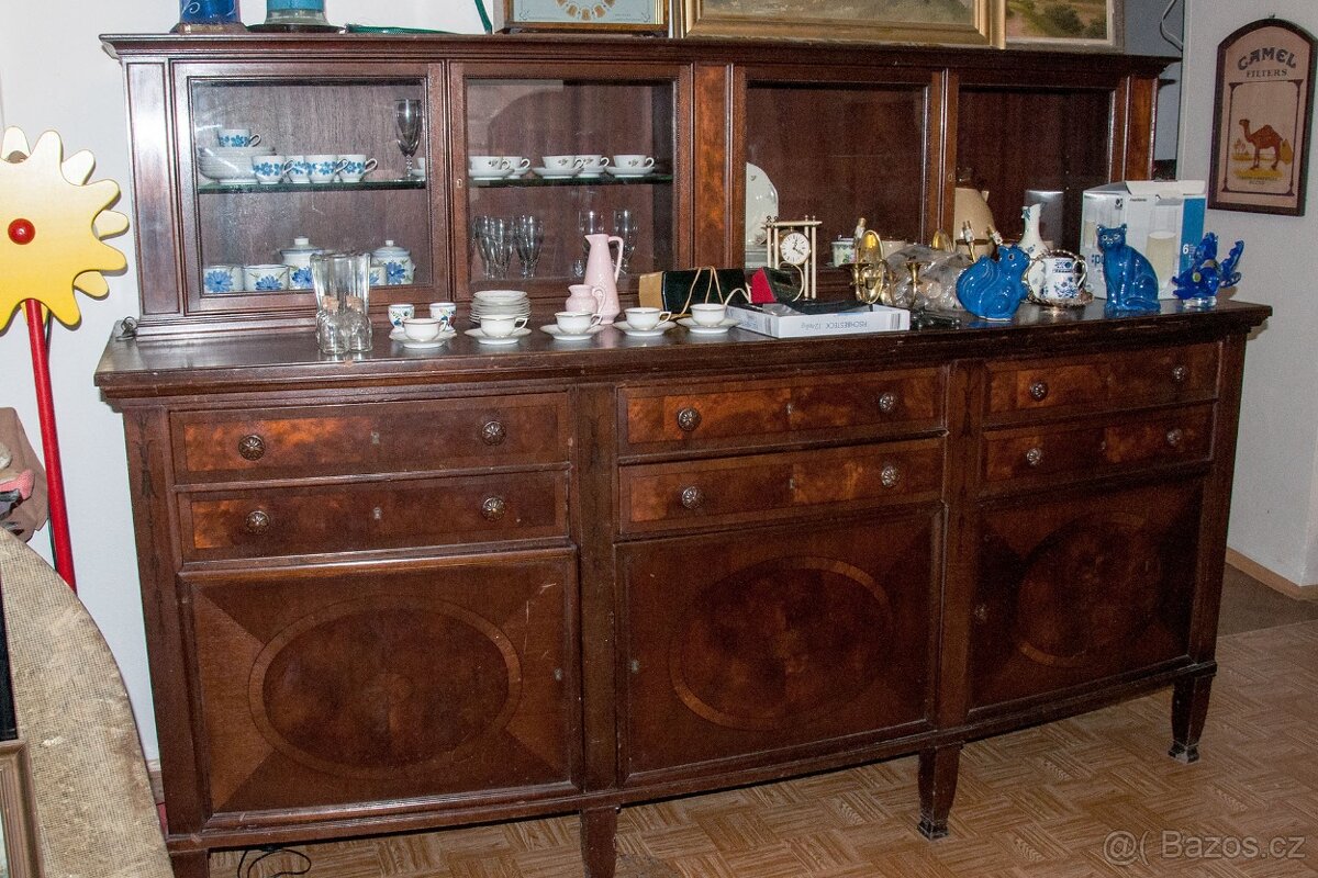 Knihovna, příborník, Anglie 1927 - 2