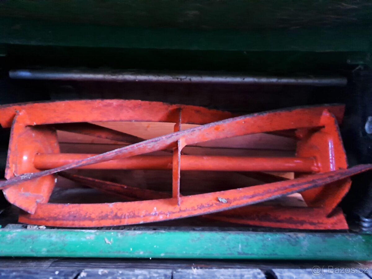 Vřetenová ruční sekačka BRILL - 2