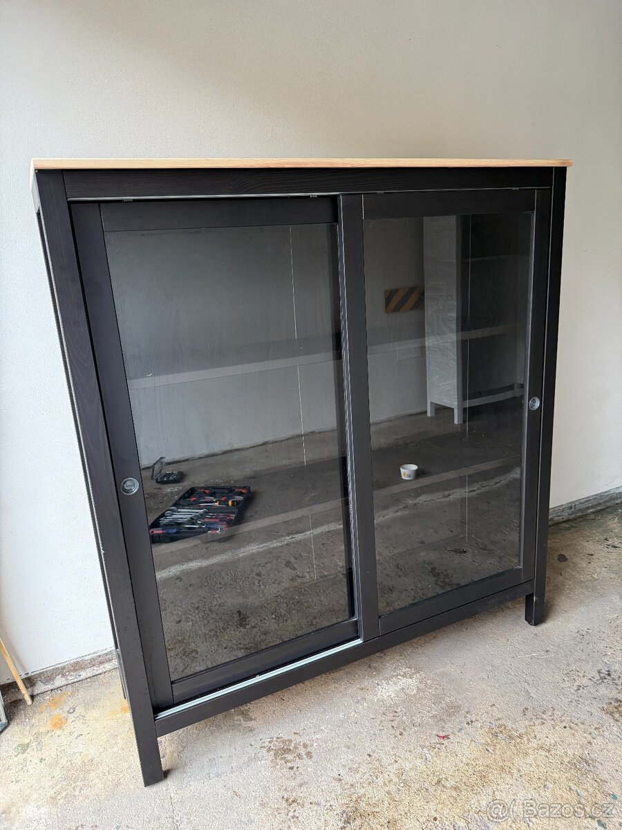 Vitrína IKEA Hemnes - černohnědá - 2