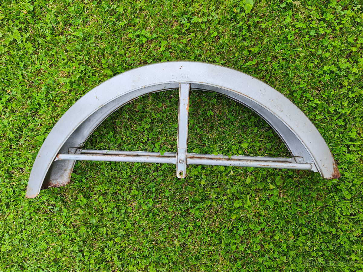 Přední blatník ČZ 175/477, 125/476 - ULOŽENKA - 2