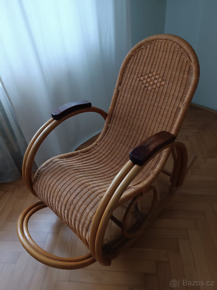 Ratanové houpací křeslo - 2