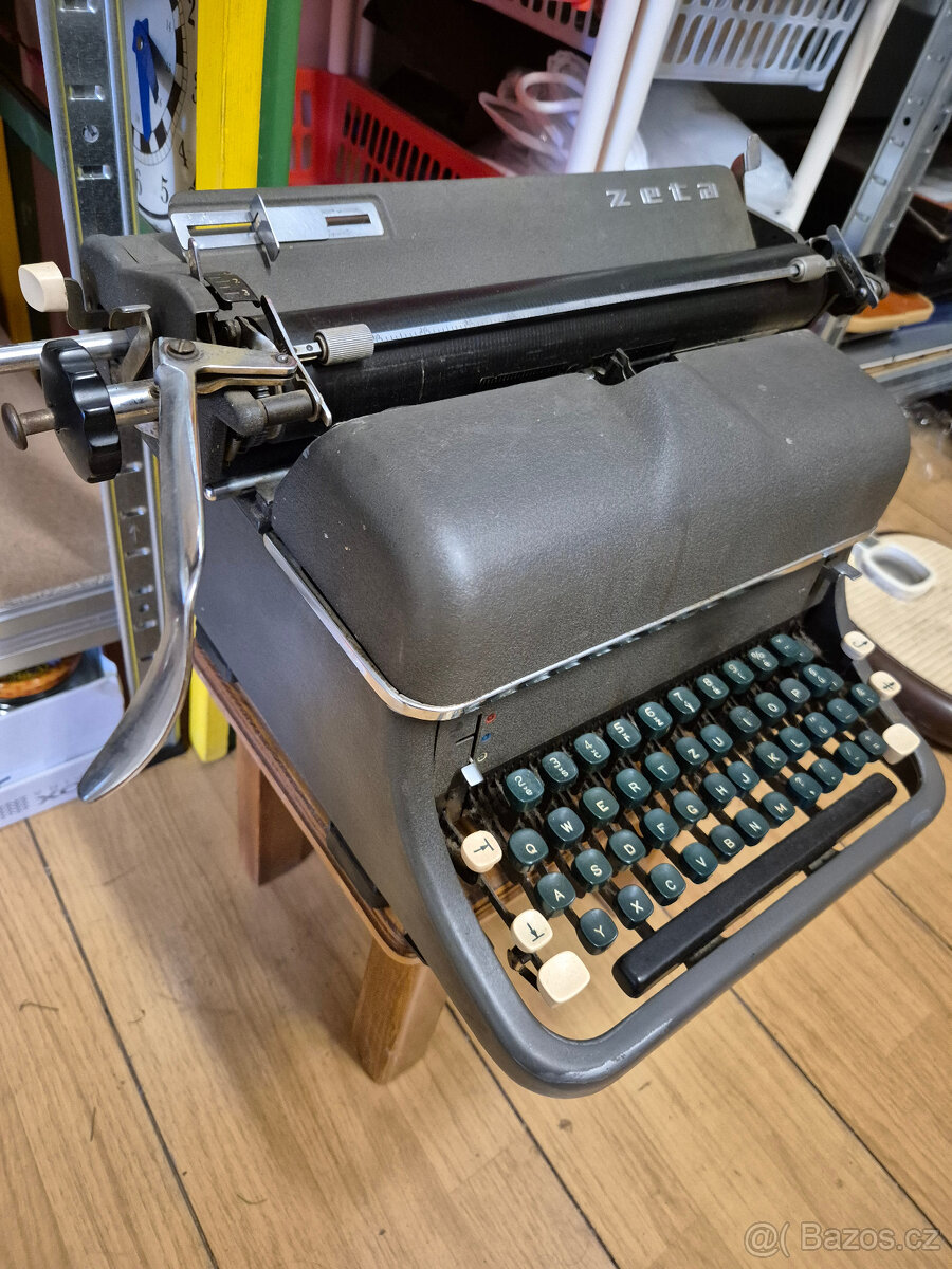 Psací stroj ZETA - 2