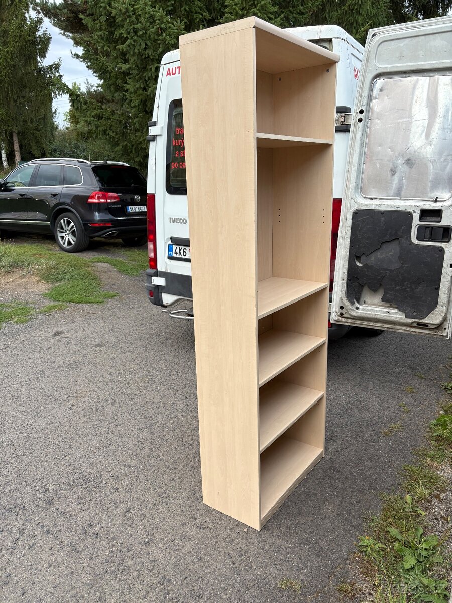 skříně knihovnu - 2