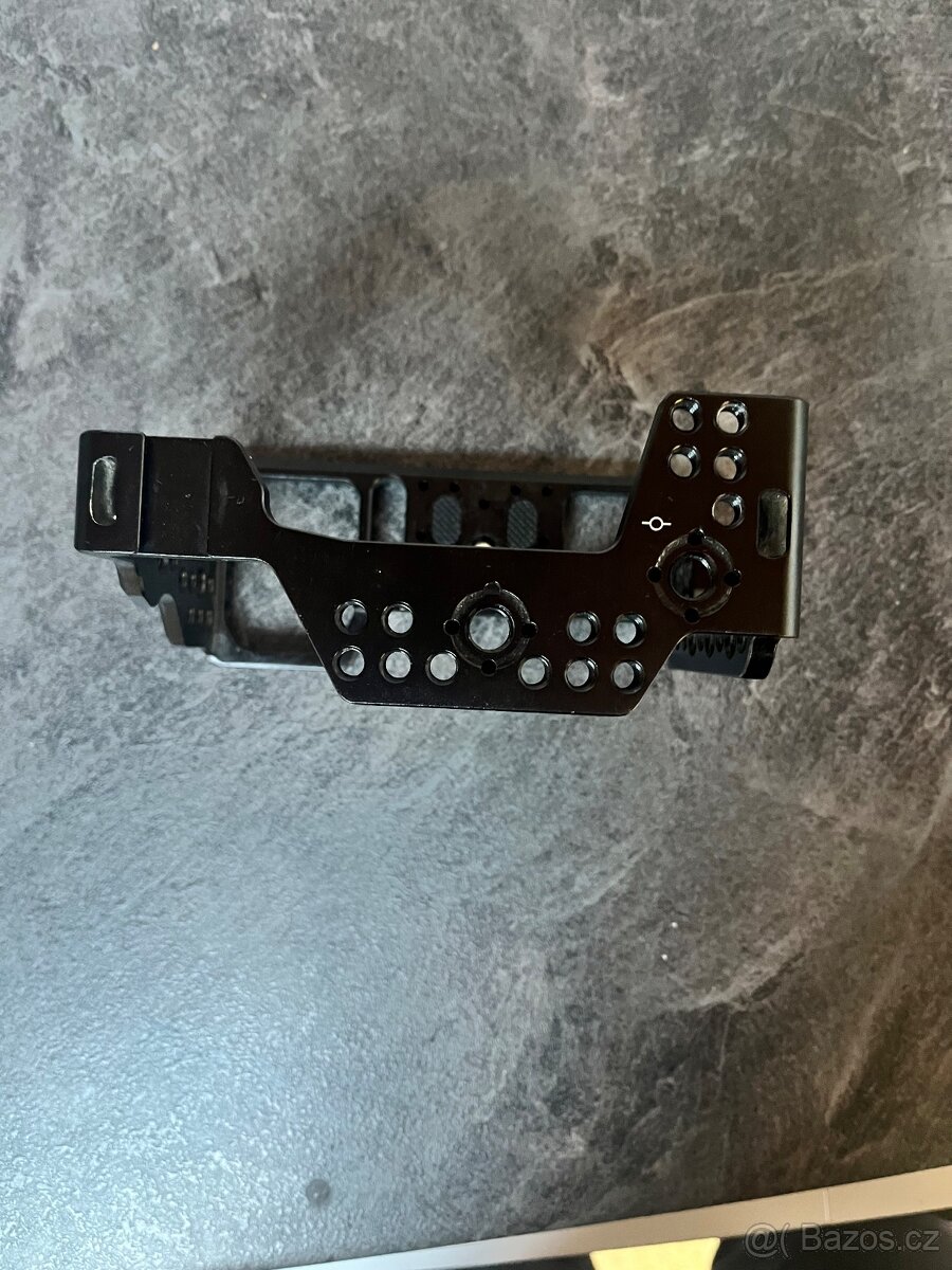 Klec SmallRig na Sony A7III - 2