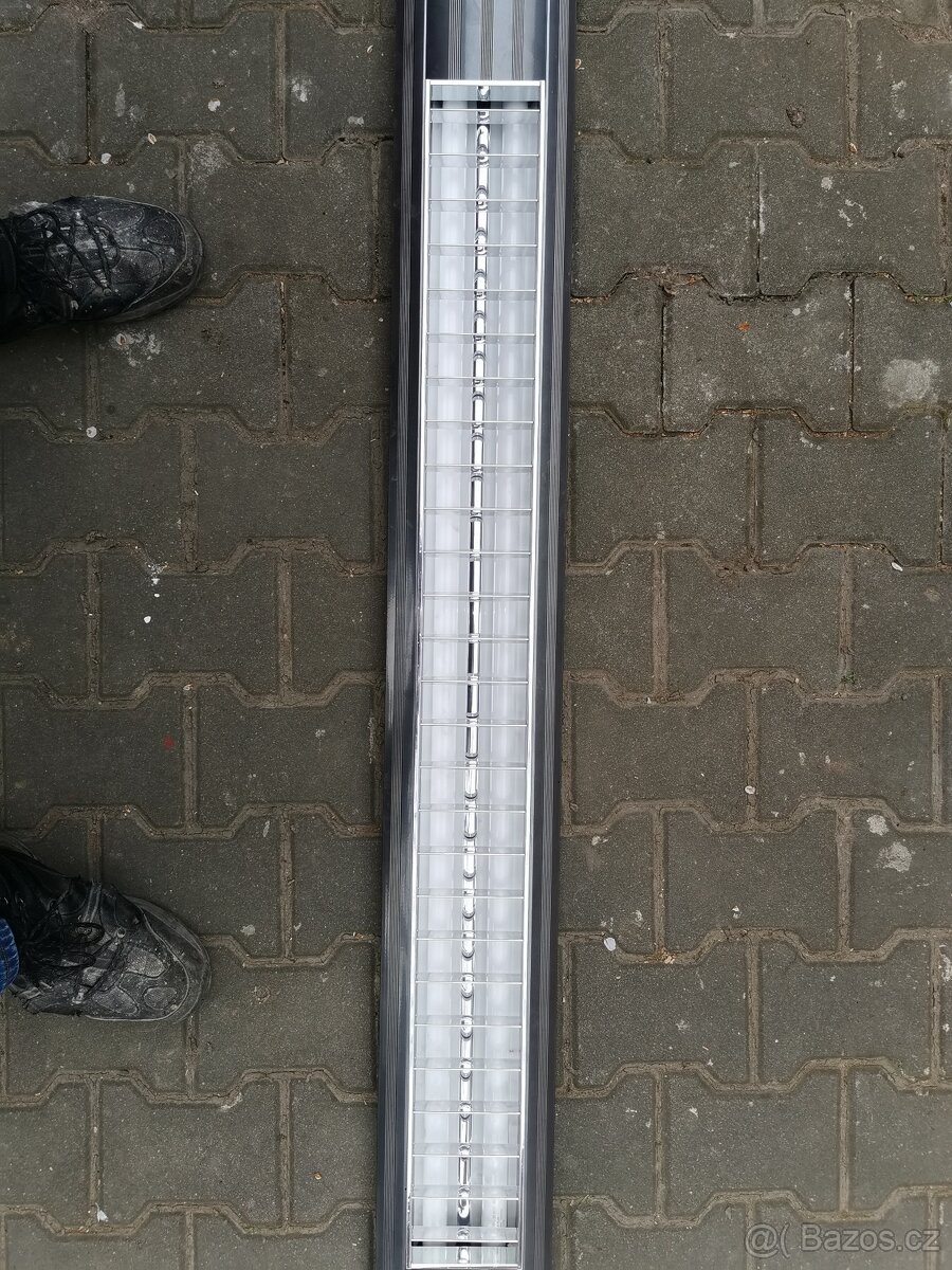 Zářivkové svítidla-sestava - 2