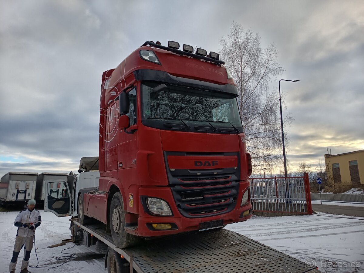 DAF 106XF510 standar,Superspace,,r.2015,NEPOJÍZDNÝ,únik vody - 2