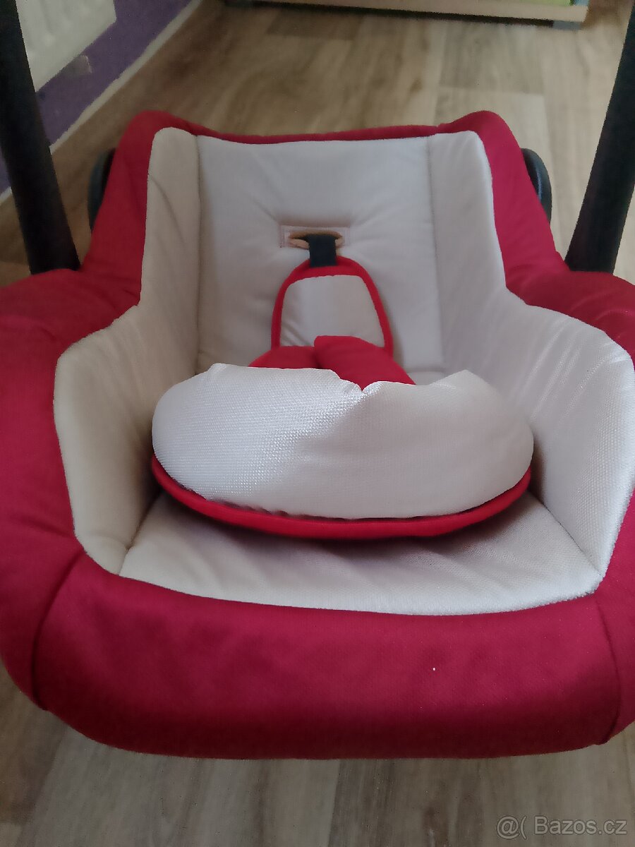 Autosedačka zn. KARWALA - 2