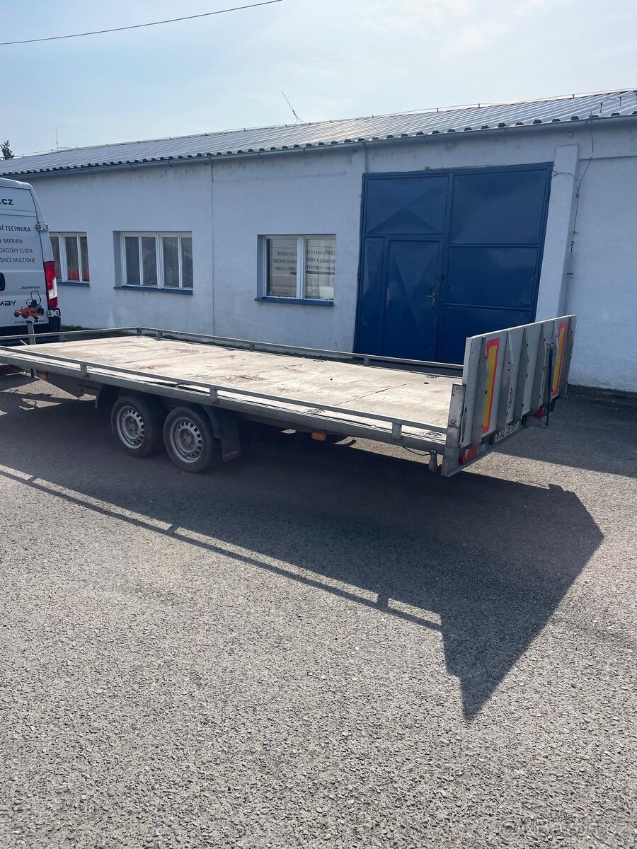 Vlek Agados - plato - 2