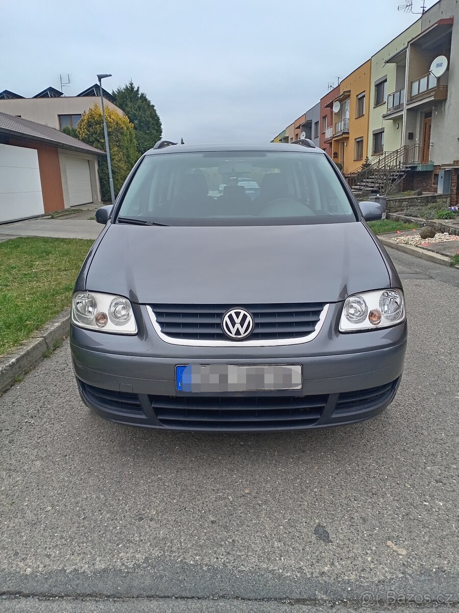 Volkswagen Touran - 2