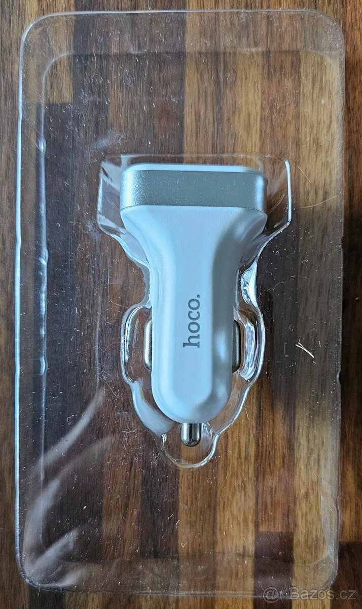 Nová Hoco Z3 nabíječka do auta 2x USB / 3,1A / LCD bílá - 2
