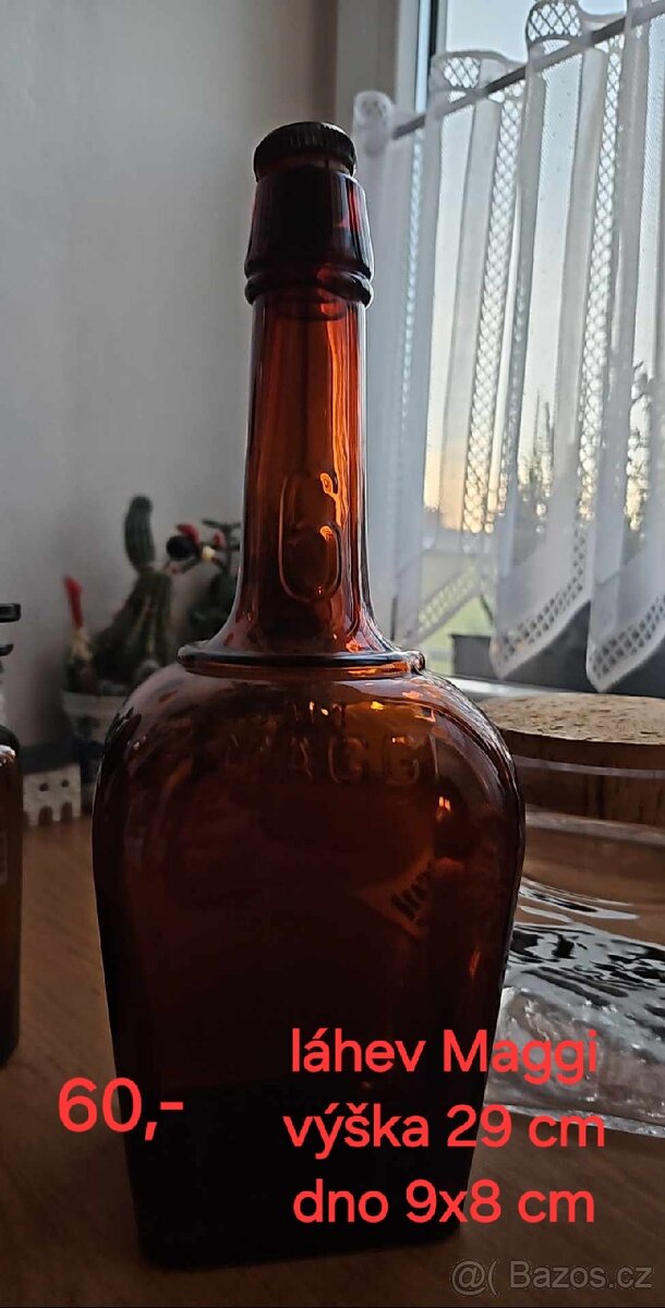 Různé skleněné dózy a láhve - 2