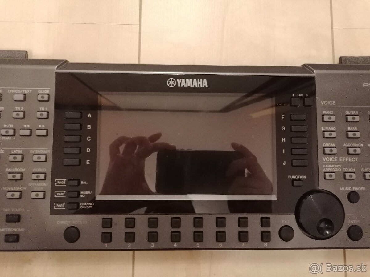 Yamaha psr s770 - 2