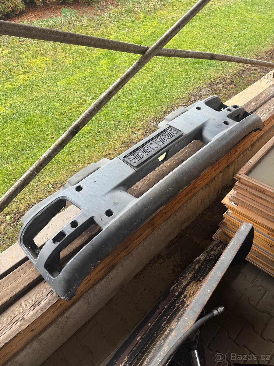 Přední nárazník Man - 2