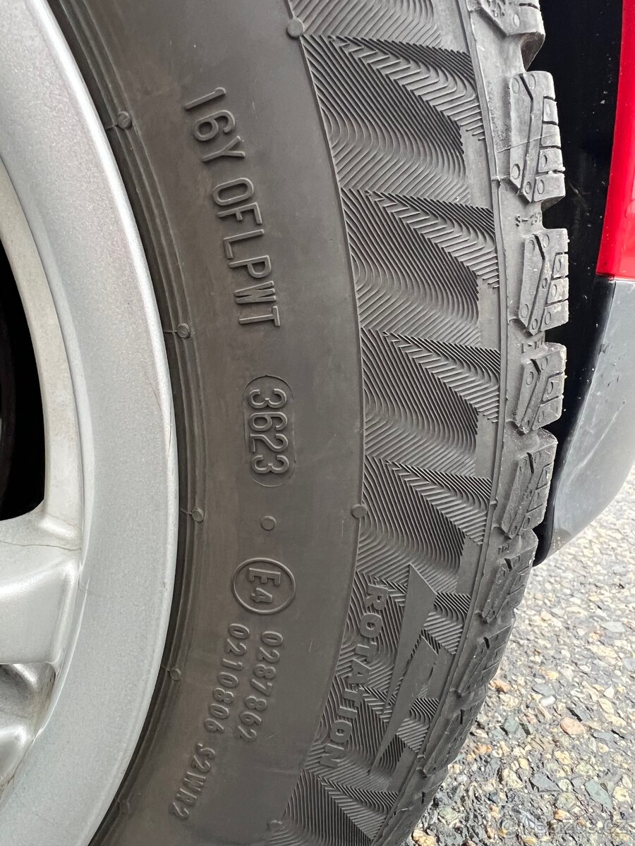 BMW disky + 185/65 R15 pneu - 2