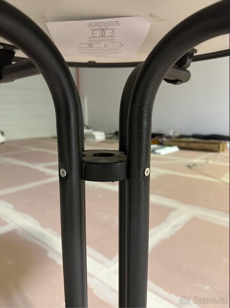 Skládací bistro stůl – černý, 108 × 68 cm - 2