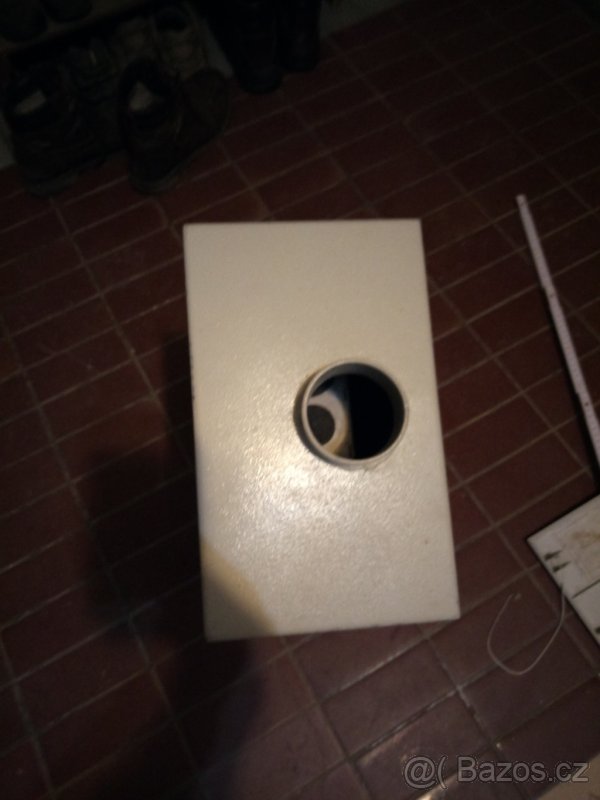 Prodám ocelový rozvaděč - 2