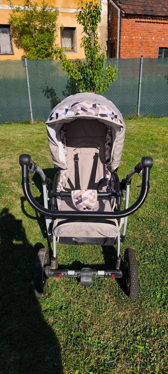 3 kombinace-kočárek largo - 2