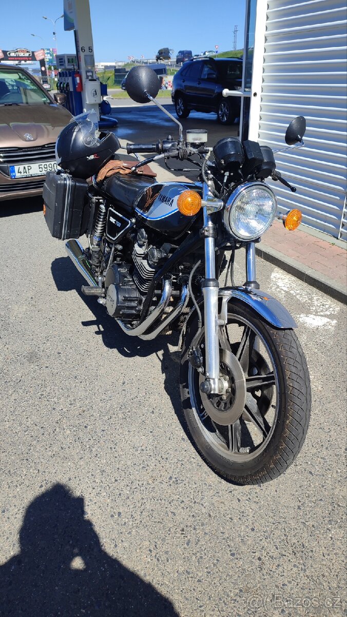 Yamaha XS 750 - 2