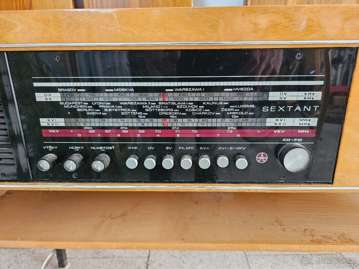 Gramoradio Tesla 1129A - 2