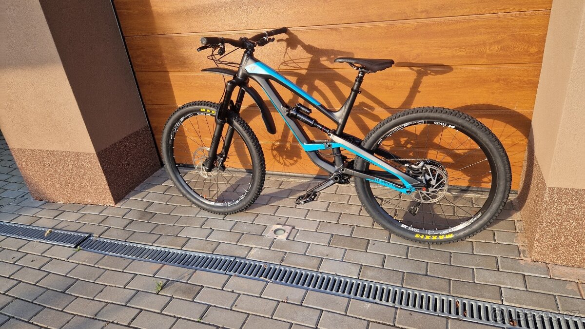 celoodpružené kolo 27,5 - 2