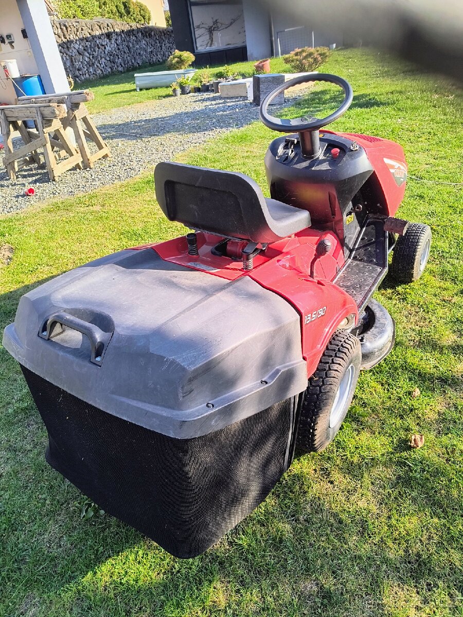 Zahradní traktor - 2