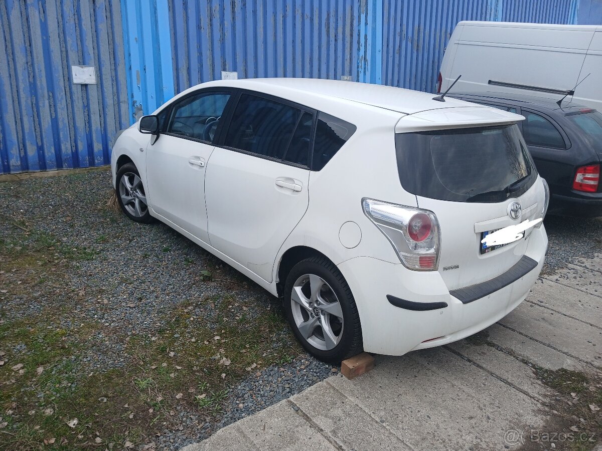 Toyota Verso - 2