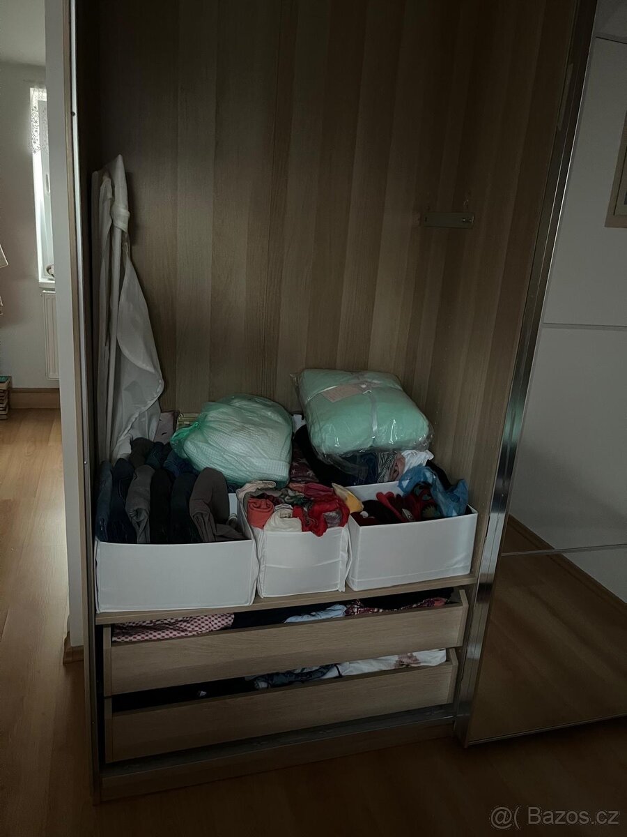 Šatní skříň z IKEA - 2