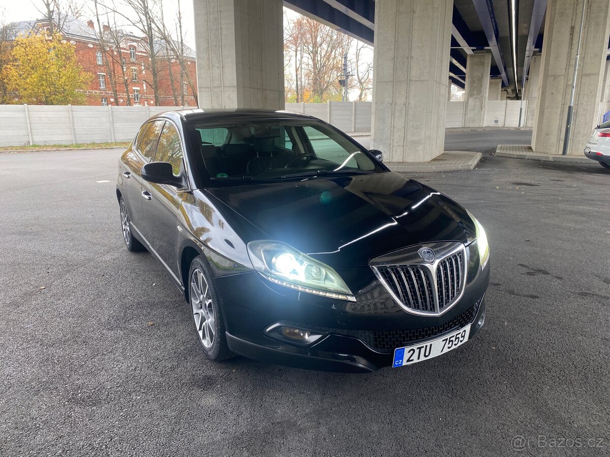 Lancia Delta III 1.4 t-jet 130tkm - 2