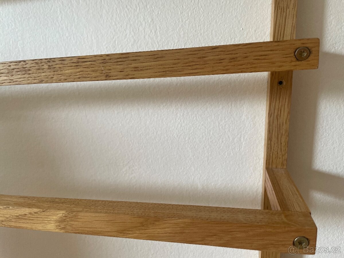 dřevěný dubový věšák na ručníky - 2