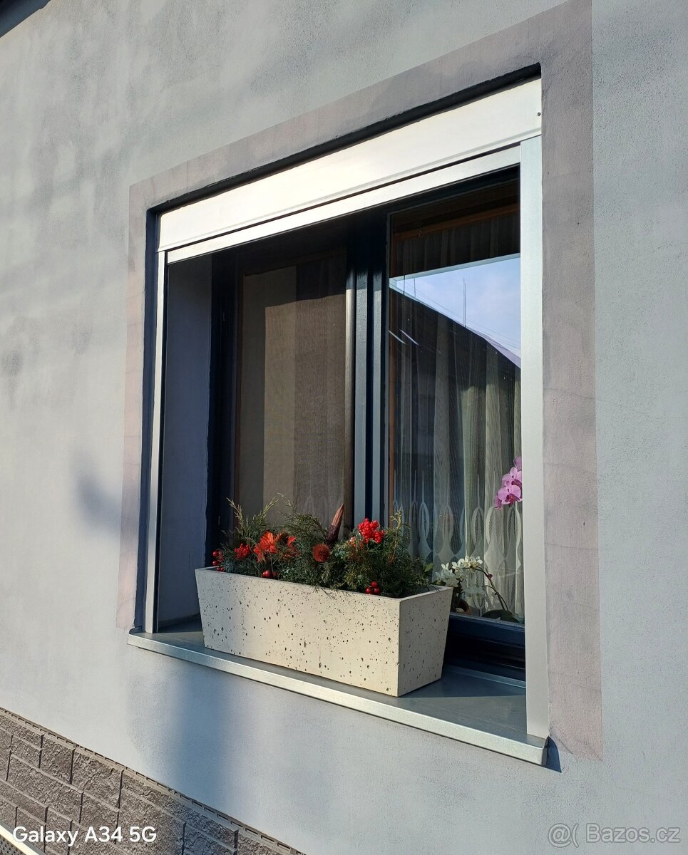 Betonový květináč 70x25x22 - 2