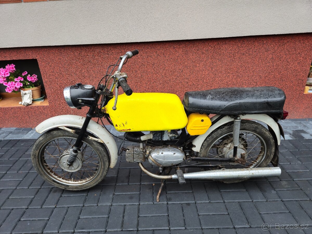 Jawa 23 Mustang bez TP, žlutý, 3. - 2