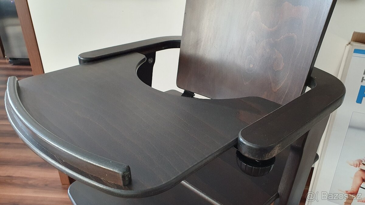 Rostoucí židle dřevěná + výbava - 2