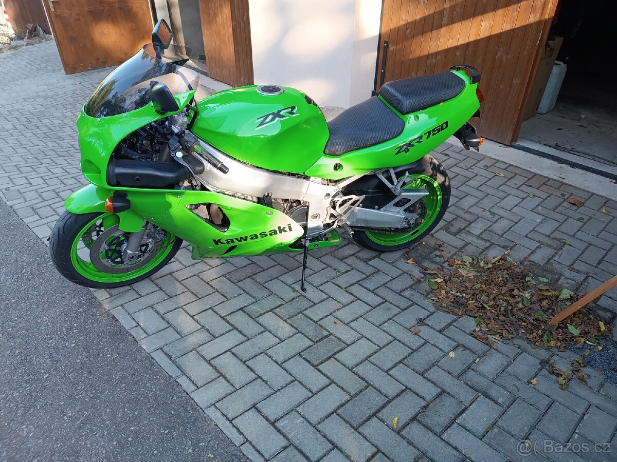 Kawasaki zxr750 - 2