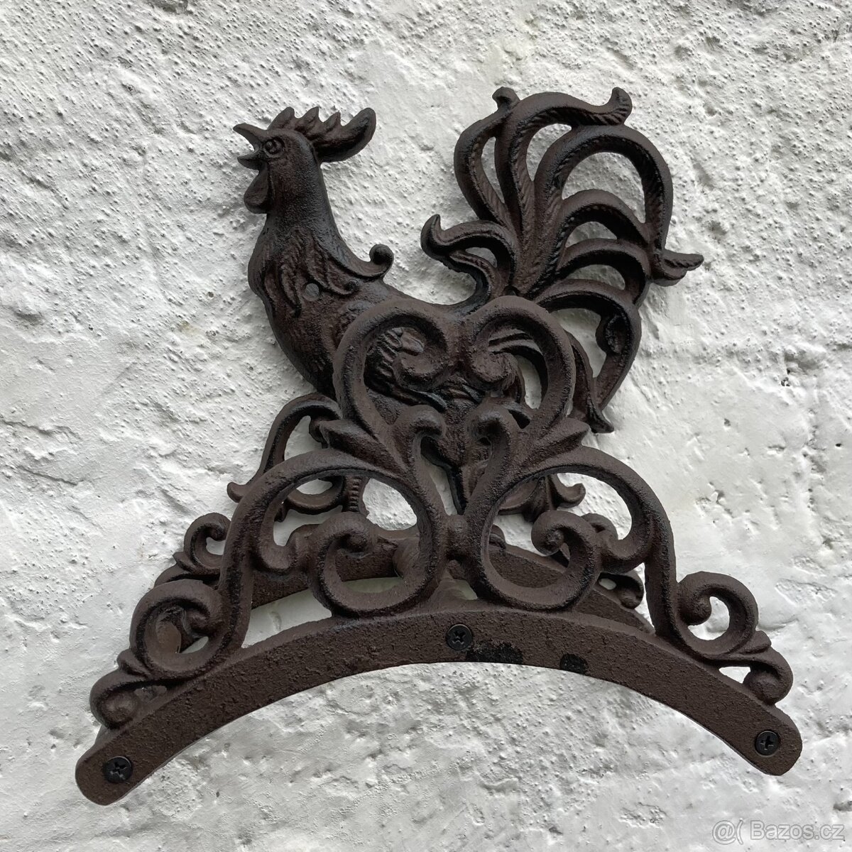 ZÁVĚSNÝ LITINOVÝ DRŽÁK NA ZAHRADNÍ HADICI S KOHOUTEM - 2