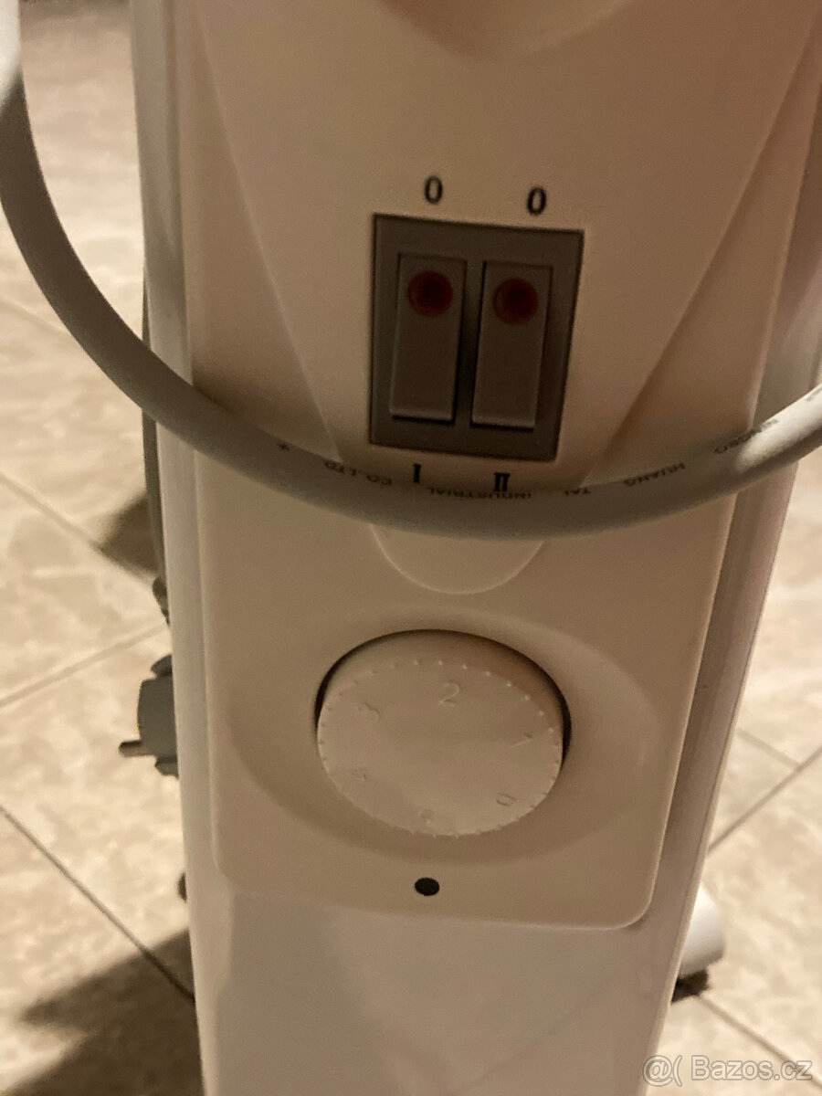Olejový radiátor, bílý, 1500 W - 2