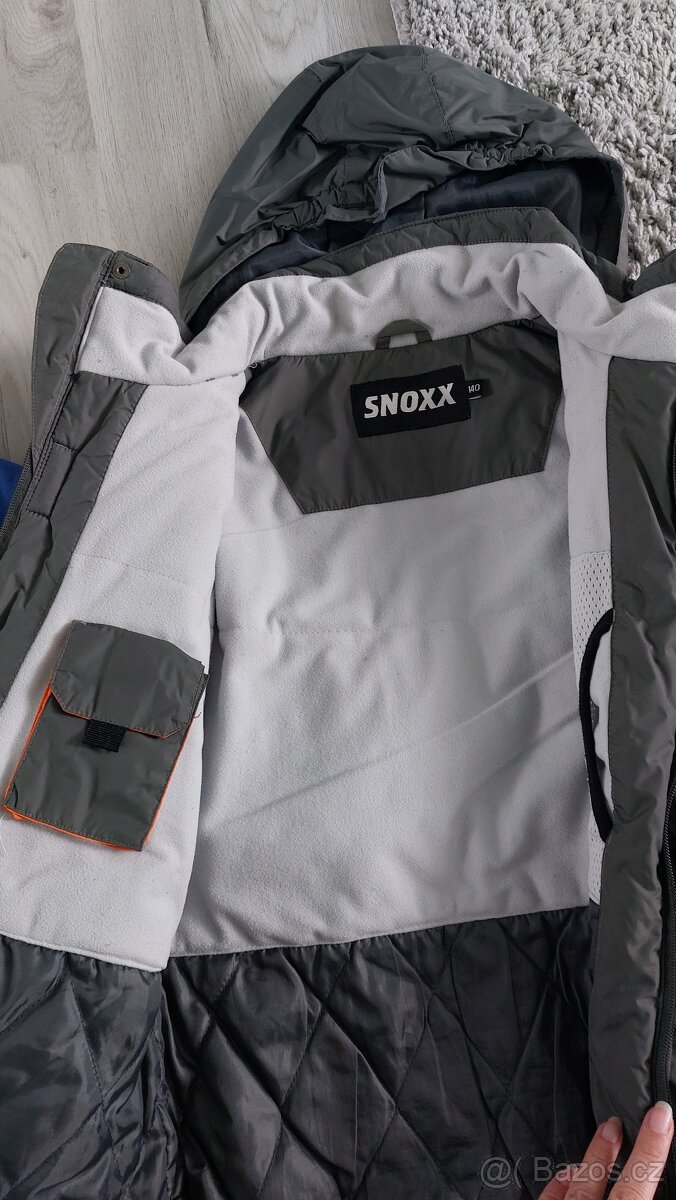 Zimní bundy vel. 134-140 - 2